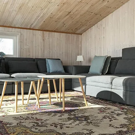 6 Person In Kvalsund Holiday home