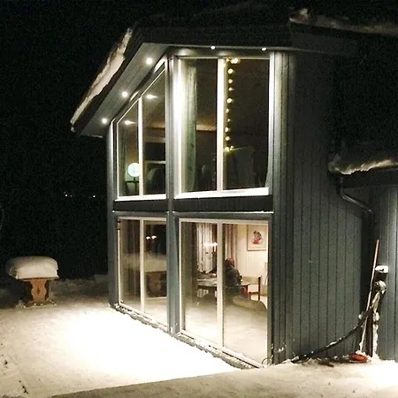 6 Person In Kvalsund 펜션